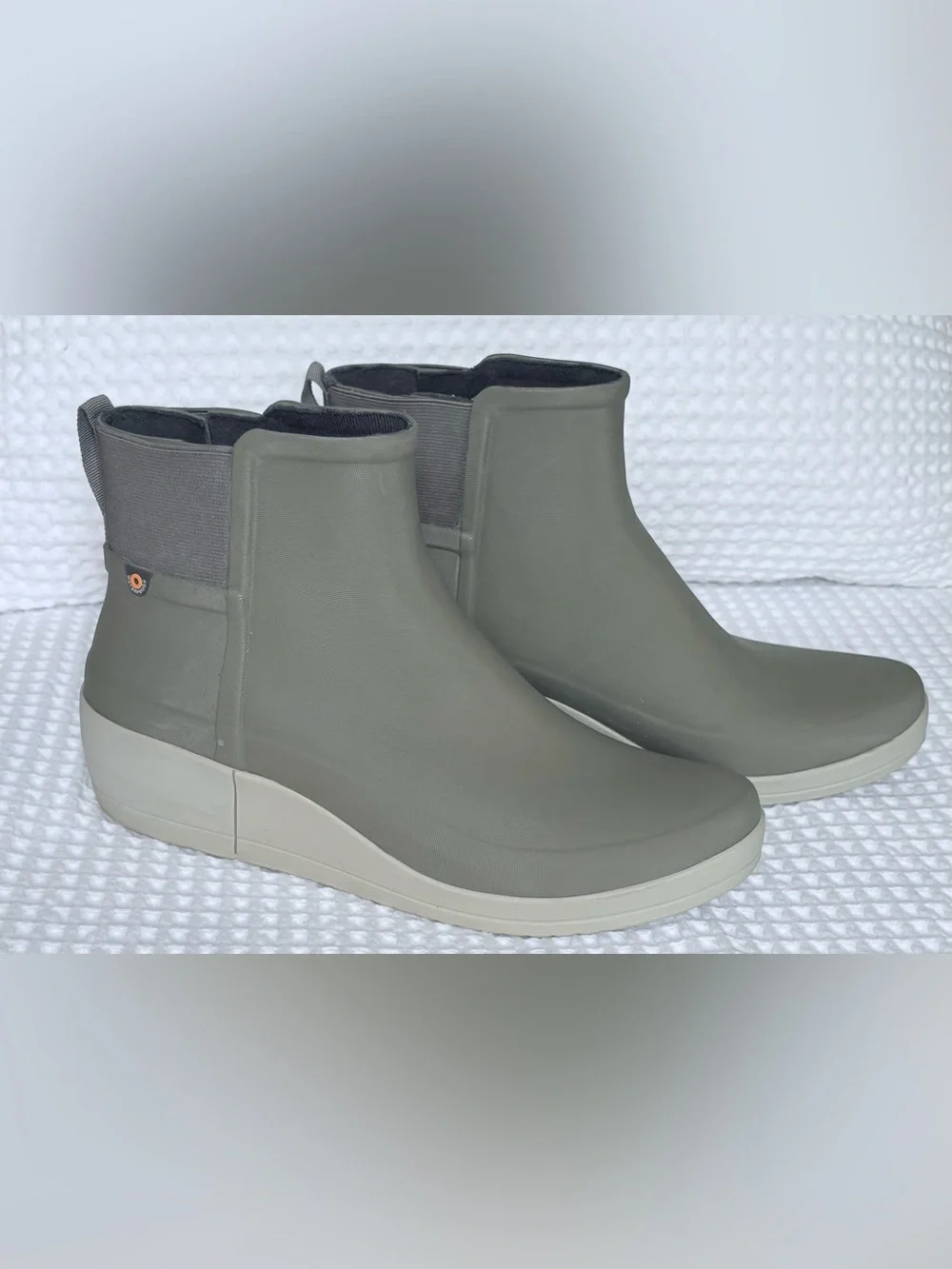 Bogs Vista Wedge Chelsea boots Wms 11